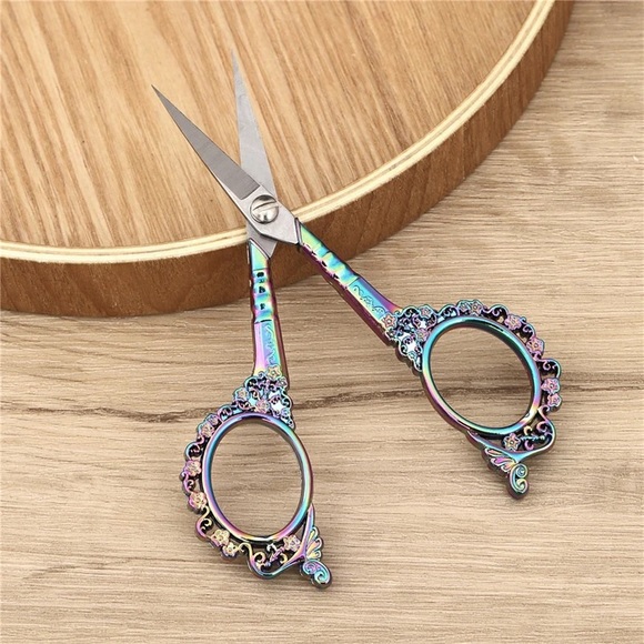 Classic European Scissors, Vintage Floral Pattern, 4 Colors - Picture 14 of 16